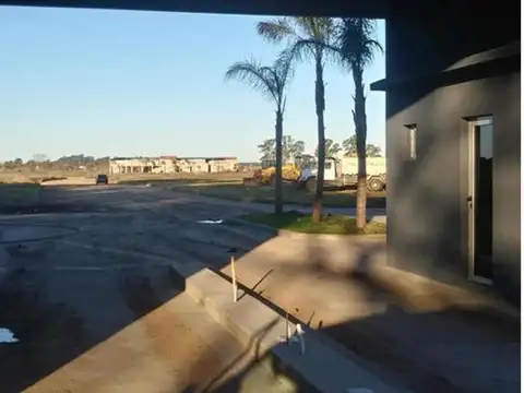 Venta Lote en Lagos De Canning 2