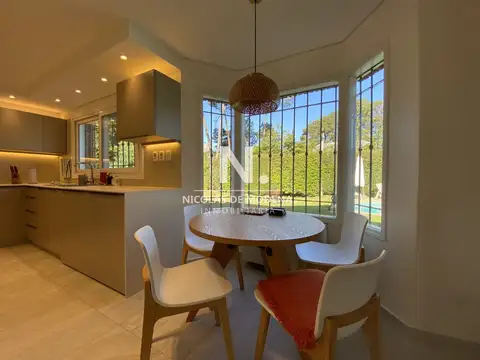 Chalet en Lugano con piscina climatizada y todas las comodidades.