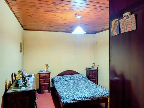 VENTA CASA 3 AMB. MERLO