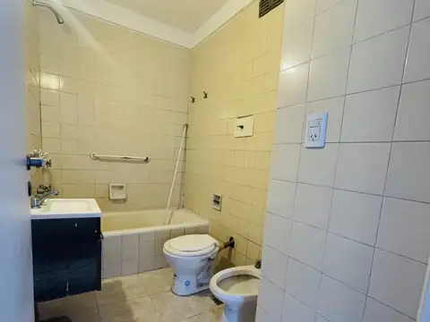 Departamento - Alquiler - Argentina, Capital Federal - ECHEVERRIA 1366