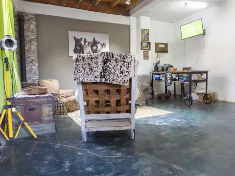 Casa en Venta en Barrio Parque Leloir, USD 115.000