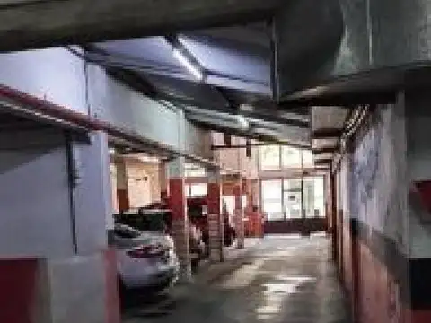 Avenida Hipólito Yrigoyen e/ Pasco y Rincón