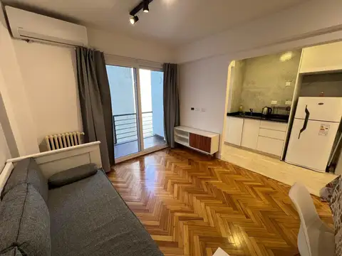 Av. Las Heras al 2000