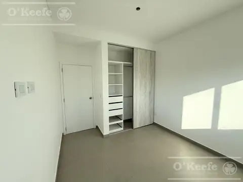 Departamento 2 ambientes en venta en Quilmes Centro - Cochera opcional