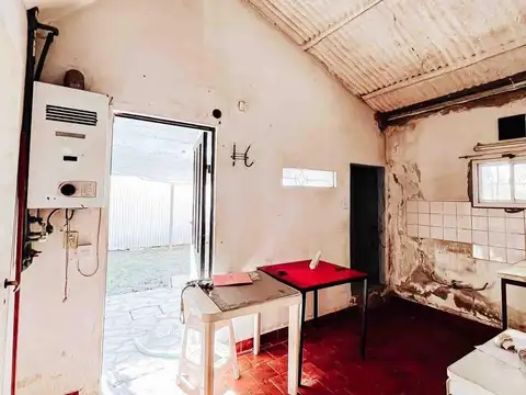 Casa 3 ambientes con 1 baño
