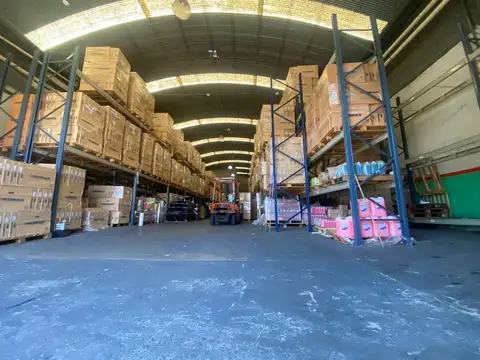 VENTA DEPOSITO GALPON ACCESO OESTE Y GENERAL PAZ