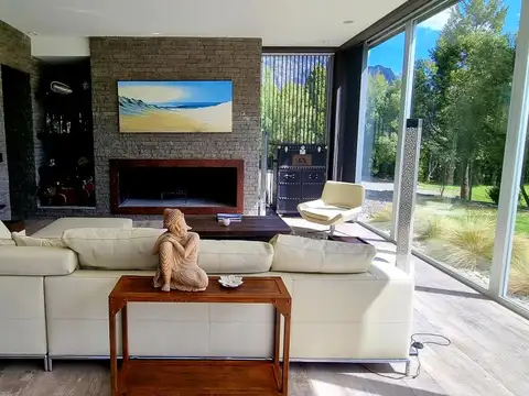 Casa en Venta en San Carlos De Bariloche, USD 1.600.000