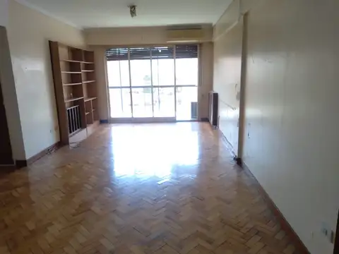 Departamento en Alquiler de 4 ambientes