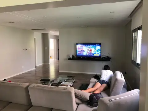 Casa en Venta en Quilmes, USD 1.250.000