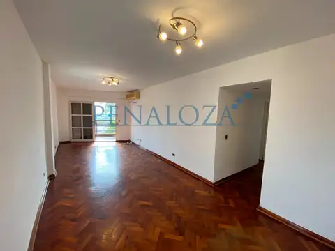 3 Ambientes Al Frente con Balcón Corrido, Vista Abierta y Sol de Mañana – Apto Crédito