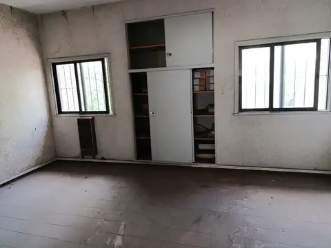 Galpon en Alquiler 8,66  mts Frente