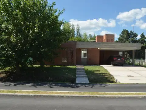 CASA VENTA "FINCAS DE ALVAREZ"