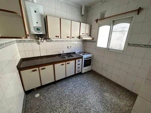 Depto Tipo Casa en Alquiler de 3 ambientes