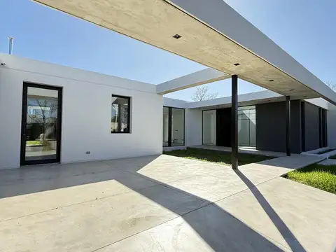 Venta, Casa, 4 Ambientes, Parque, Parrilla, Barrio San Matías, Escobar