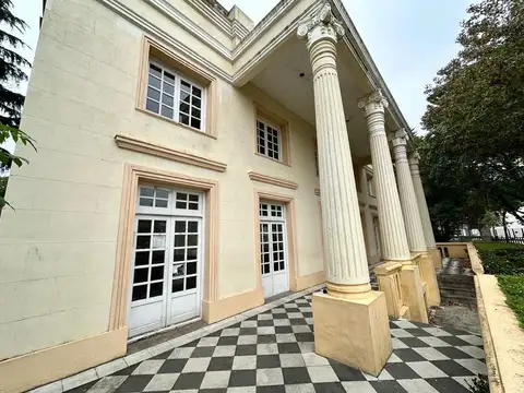 Local  en Alquiler en Campana, G.B.A. Zona Norte, Argentina