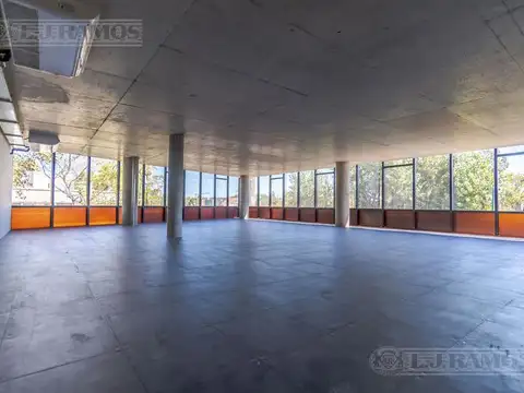 Venta de oficina de 238 m2 en San Isidro