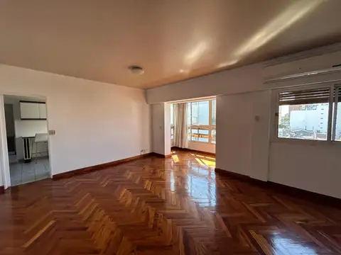 Ladislao Martinez al 100