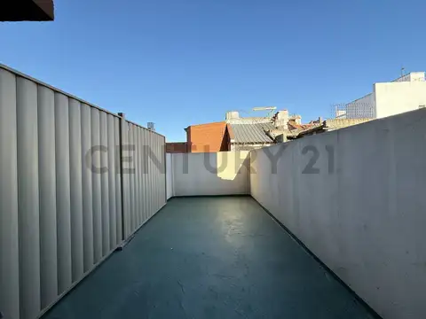 VENTA DEPARTAMENTO MONOAMBIENTE CON PATIO EN AVELLANEDA