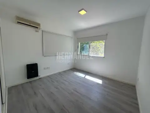 Casa 5 ambientes con 4 baños