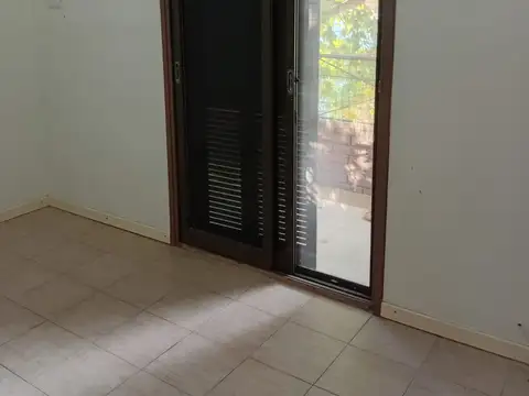 3 AMBIENTES AL FRENTE CON BALCON / 2° PISO POR ESCALERA / 37.000$ EXPENSAS