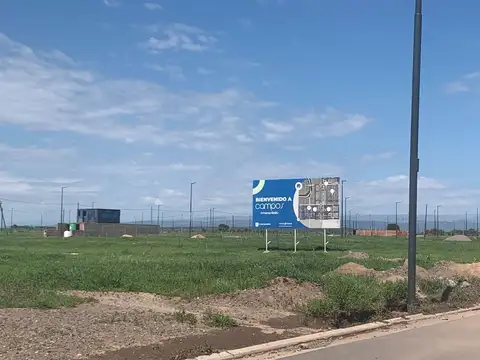 VENTA LOTE RESIDENCIAL 300M CAMPOS DE MANANTIALES