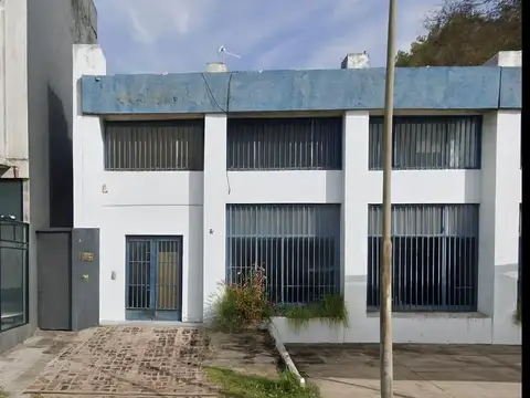 Depósito / Local en Alquiler