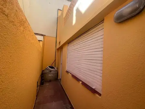 Depto Tipo Casa en Venta en Lanus Oeste, USD 96.000