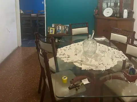 Casa 4 ambientes con 1 baño