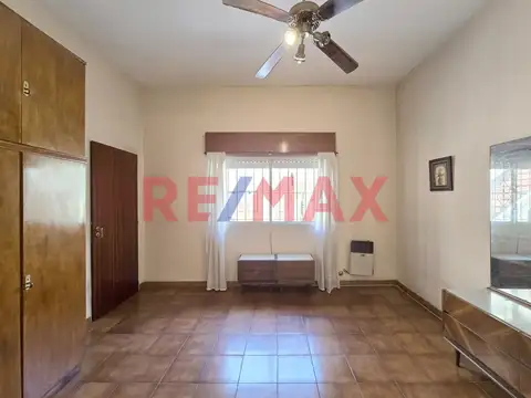 CASA 5 AMB VENTA AVELLANEDA PILETA QUINCHO TIPO PH