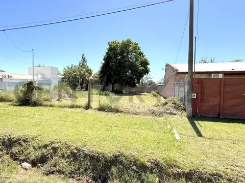 Terreno en Venta 30  mts Fondo