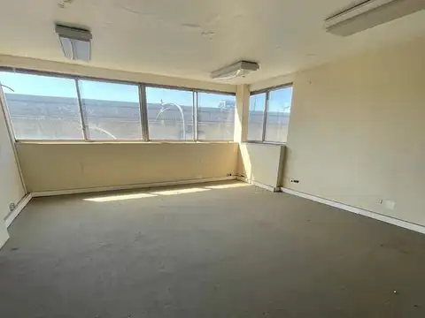 Oficina en Alquiler 20 años