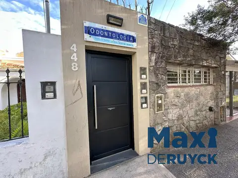 Conesa entre Sarmiento y Paz