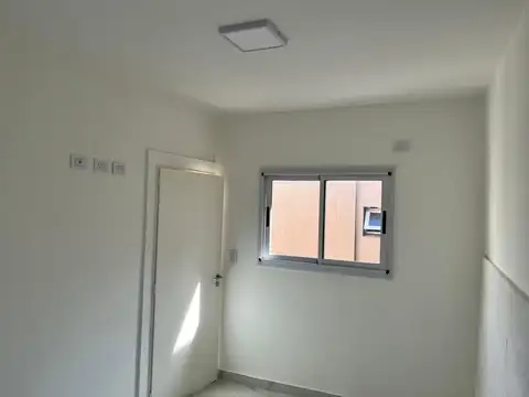 Depto Tipo Casa en Alquiler de 3 ambientes