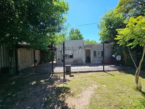 VENTA Casa de 3 ambientes Del Viso - Jardín