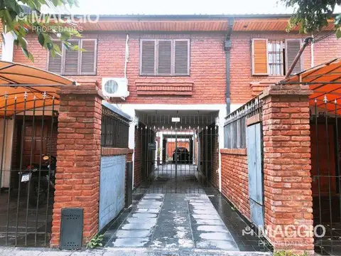 CASA VENTA VILLA LUZURIAGA 3 AMBIENTES