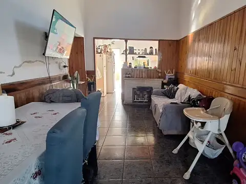 Casa 3 ambientes con 1 baño