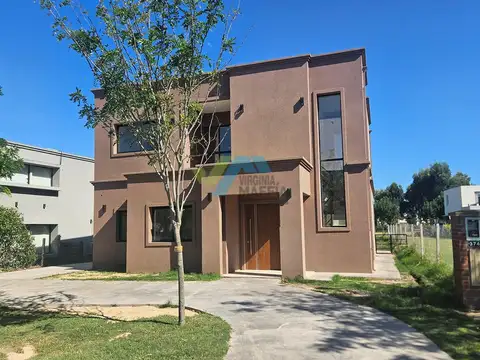 Barrio Cerrado Santo Tomas- Pilar 100