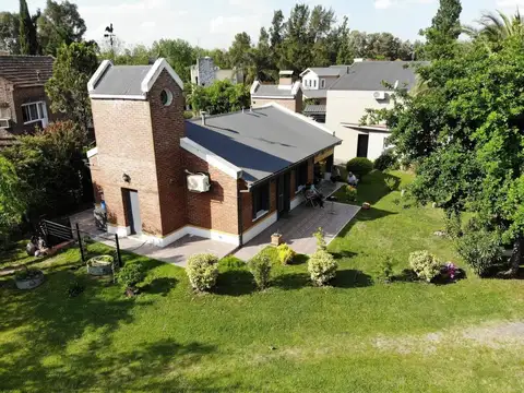 Casa 3 ambientes con 2 baños