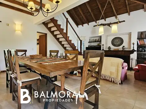 Casa 3 ambientes con 2 baños