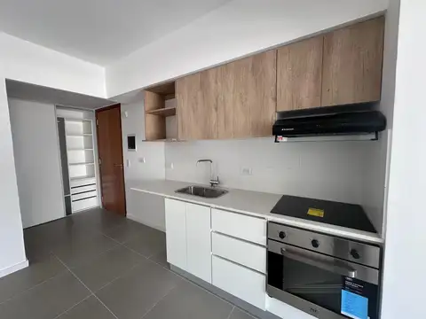 José A. Cabrera  al 3700