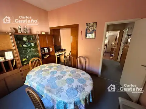 Exc. Casa de 3 Amb. con entrada independiente (sin expensas).