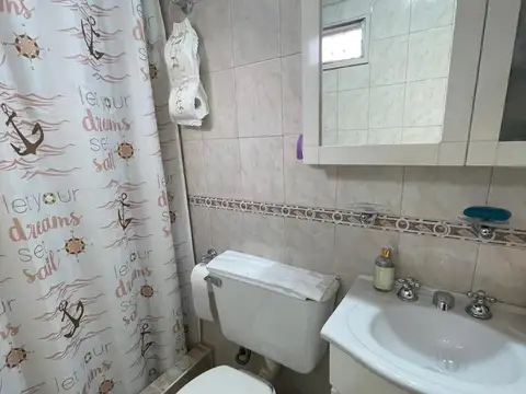 Depto Tipo Casa 4 ambientes con 2 baños