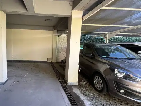 COCHERAS CUBIERTAS EN VENTA EN DEVOTO -OPORTUNIDAD