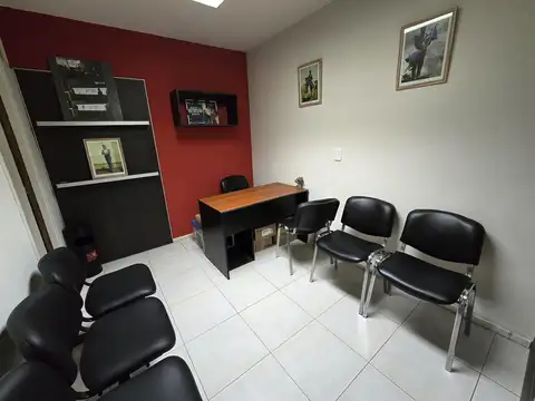 VENTA IMPECABLE OFICINA AMOBLADA SAN NICOLÁS