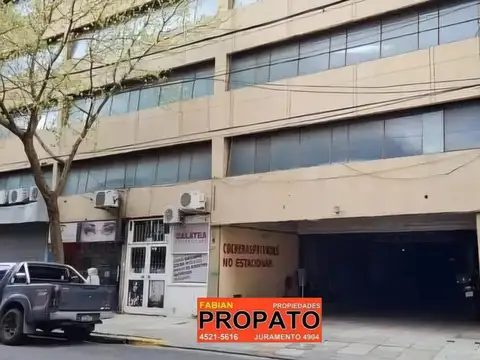 Cochera fija cubierta ubicada en un segundo subsuelo de edificio de cocheras en excelente ubicación!