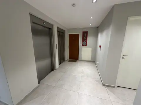 Venta Monoambiente La Plata - A Estrenar, Detalles De Categoría, Luminoso