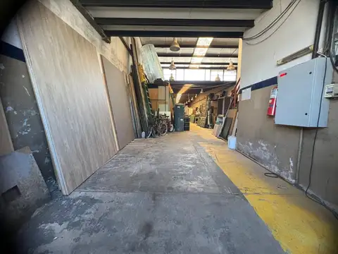 Galpon en Venta en Crucesita, USD 280.000