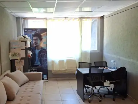 Galpon en Alquiler 20  mts Frente