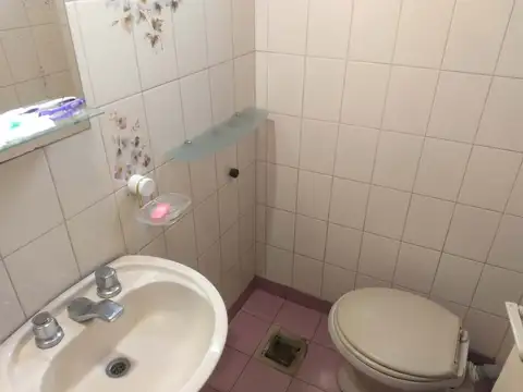 Casa 6 ambientes con 3 baños