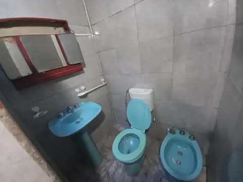 Casa 7 ambientes con 4 baños